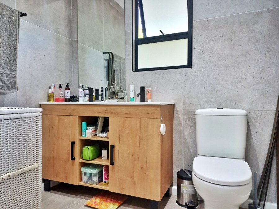 2 Bedroom Property for Sale in Bergsig Western Cape